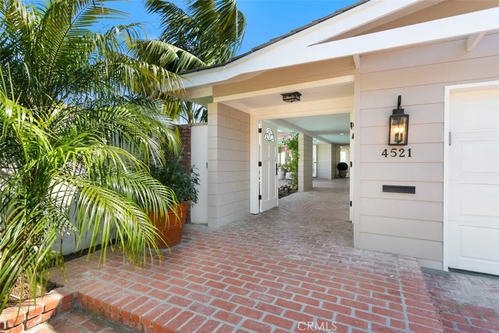4521 Orrington Road