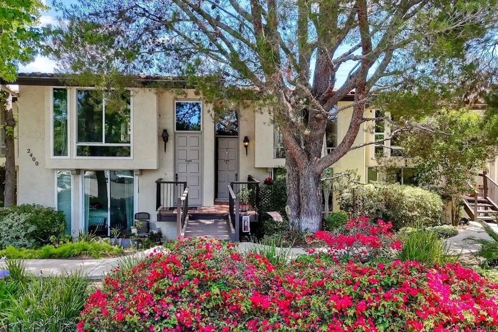 Photo of 2400 ALTISMA Way #B, Carlsbad, CA 92009 (MLS # NDP2606088)
