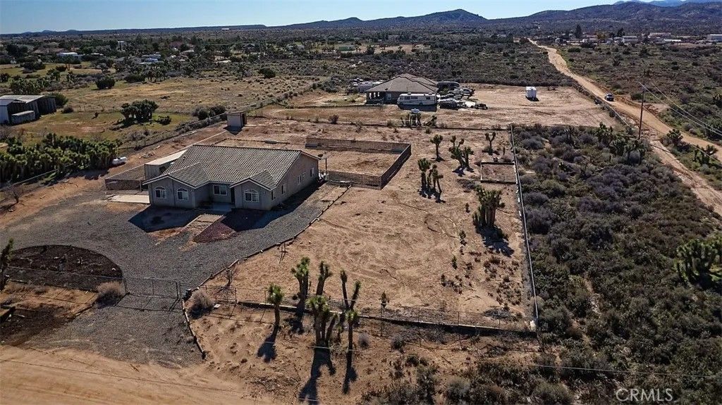 Photo of 8855 Smith Road, Phelan, CA 92371 (MLS # HD26003654)