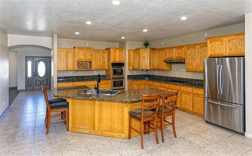 Photo of 8855 Smith Road, Phelan, CA 92371 (MLS # HD26003654)