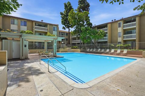 Tiny photo for 1855 Diamond St #114, San Diego, CA 92109 (MLS # 260008517)