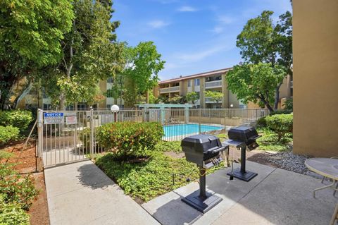 Tiny photo for 1855 Diamond St #114, San Diego, CA 92109 (MLS # 260008517)