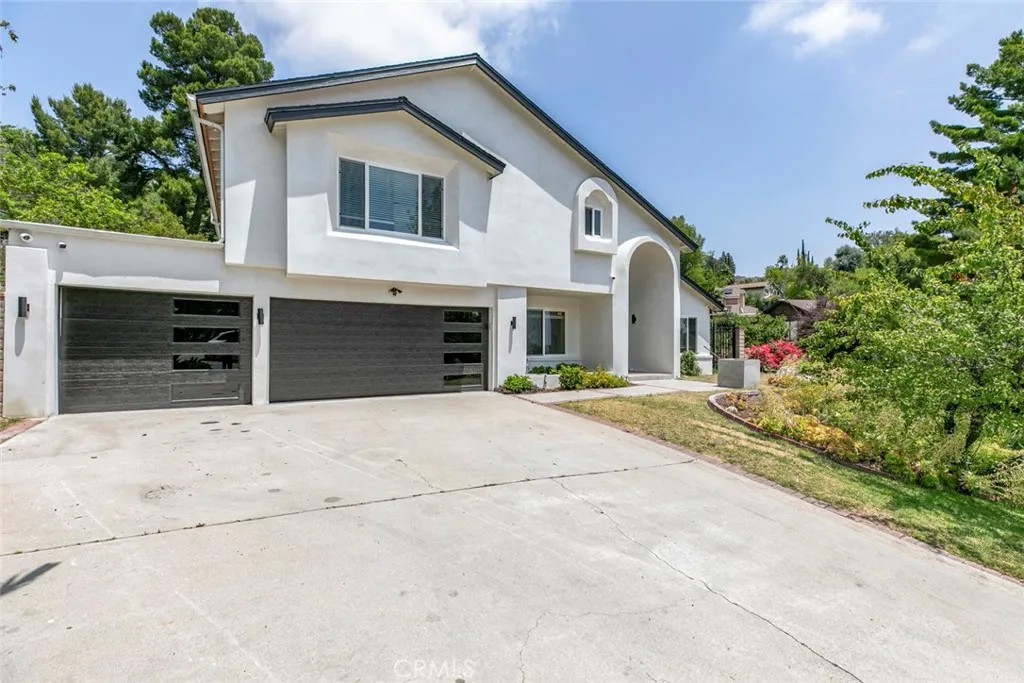 3125 Emerald Isle Drive