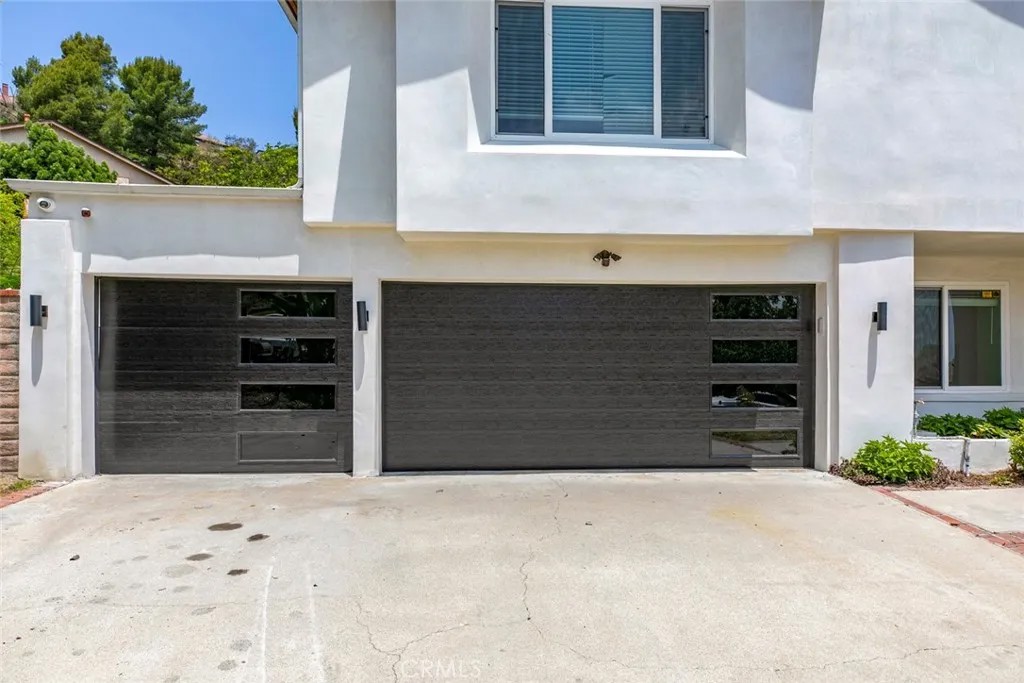 3125 Emerald Isle Drive