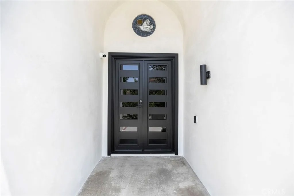 3125 Emerald Isle Drive