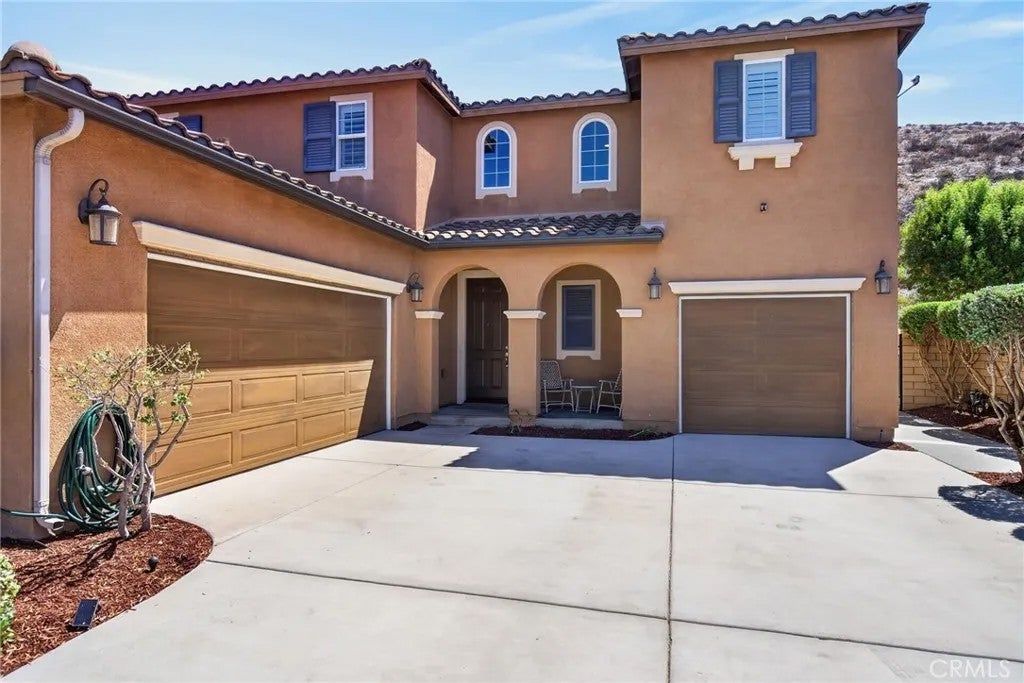 16796 Golden Bluff Loop