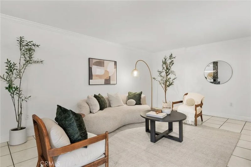 1515 S Beverly Drive 101