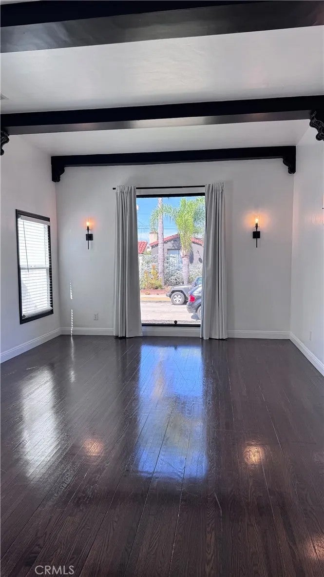 1260 W 81st