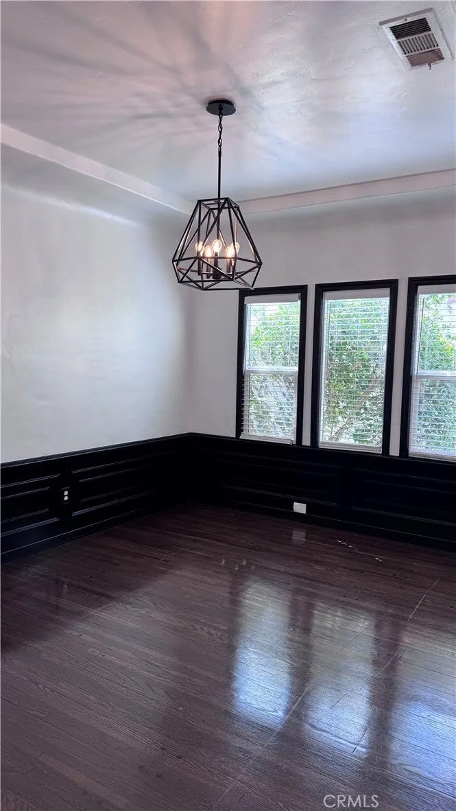 1260 W 81st