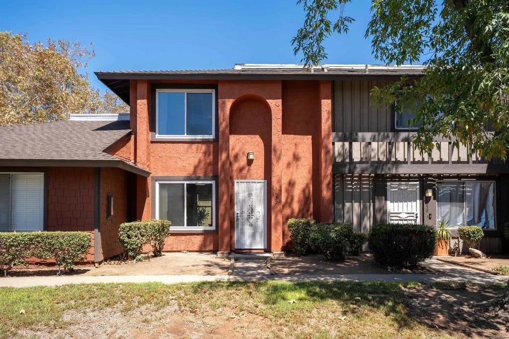 1652 Summertime Dr