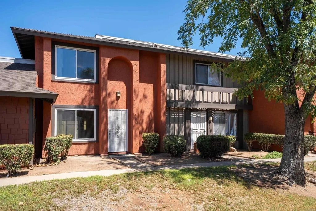 1652 Summertime Dr