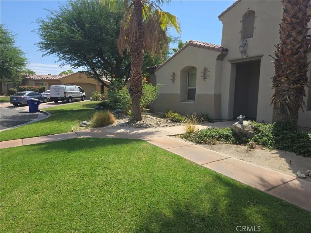 78589 BLACKSTONE Court