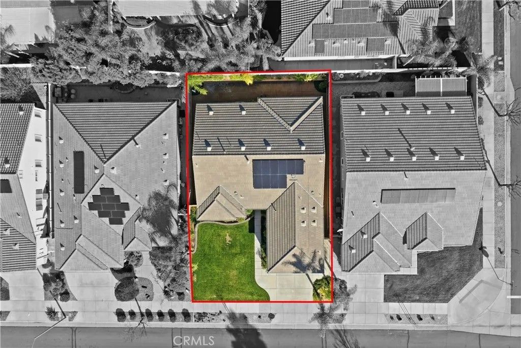 Photo of 5136 Via Bajamar, Hemet, CA 92545 (MLS # SW26015022)