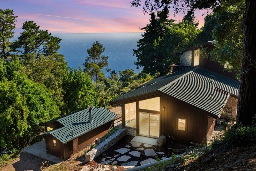 Photo of 51422 Partington Ridge, Big Sur, CA 93920 (MLS # SR26035536)
