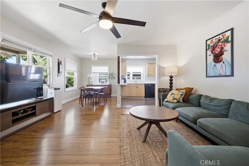 5528 Briercrest