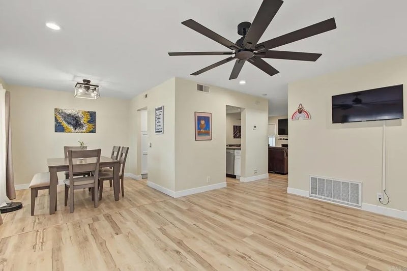 2039 Manzana Way
