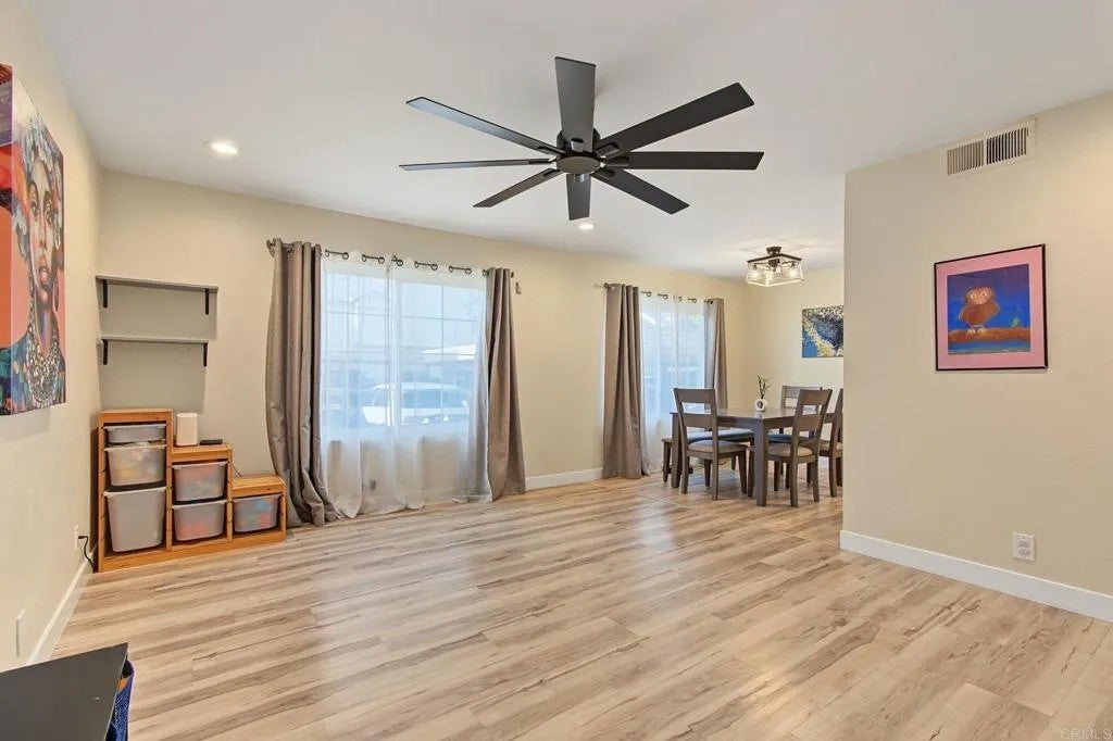 2039 Manzana Way