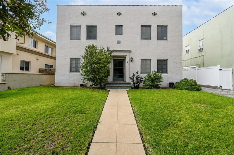264 E Glenarm