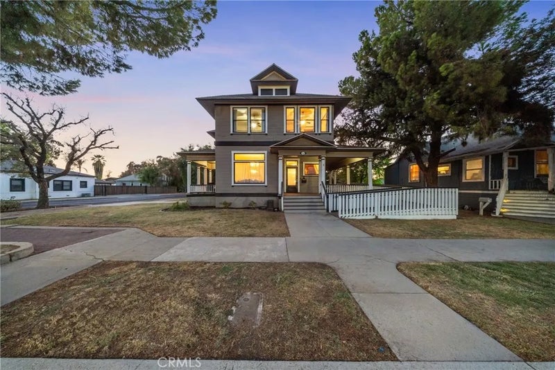700 N Irwin