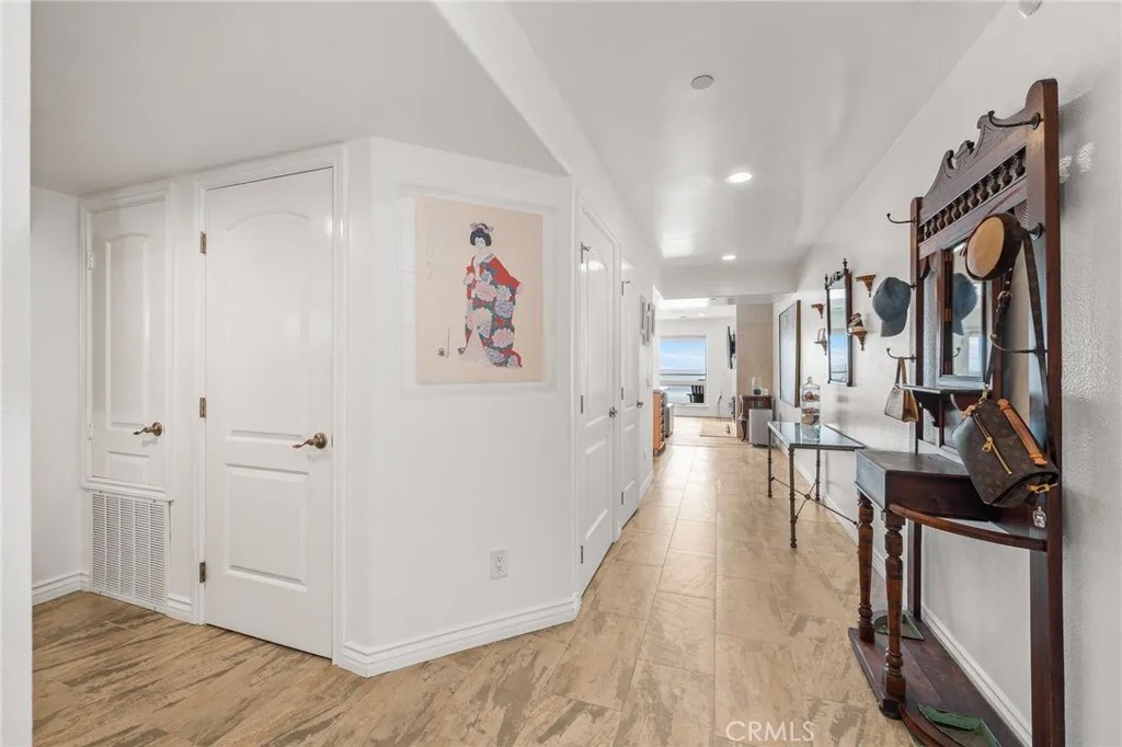 714 Seacoast Drive 211