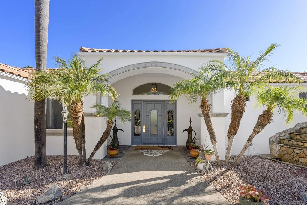 Photo of 2821 Summit Drive, Escondido, CA 92025 (MLS # 260003704)