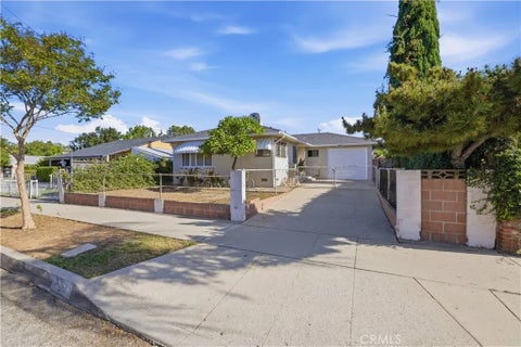 Photo of 1341 Griffith Street, San Fernando, CA 91340 (MLS # SR26218403)