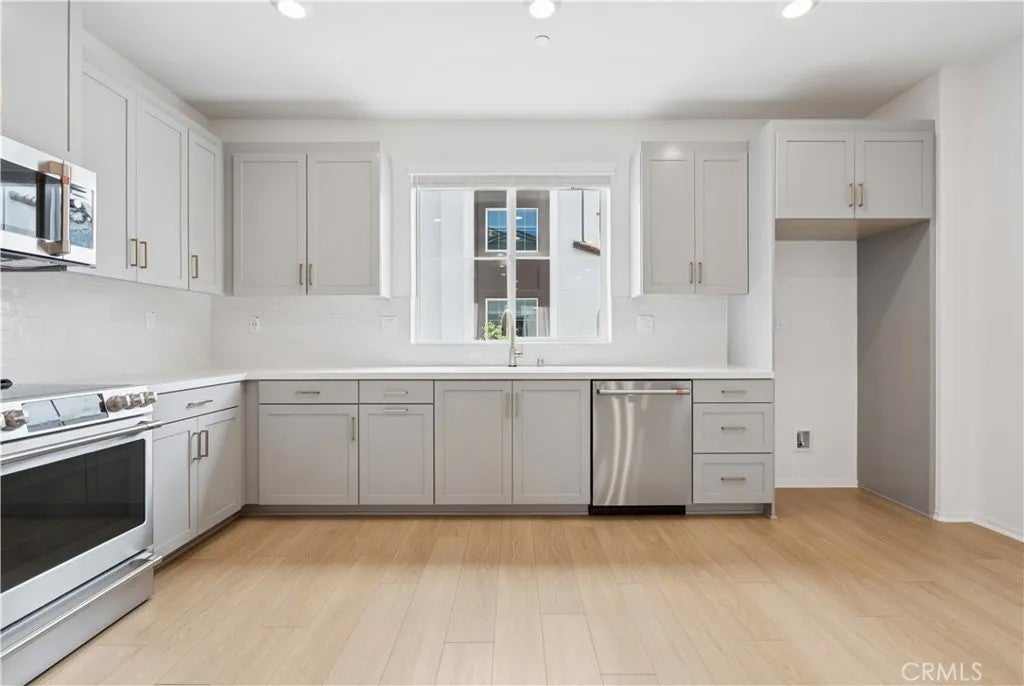 16112 Currant Lane