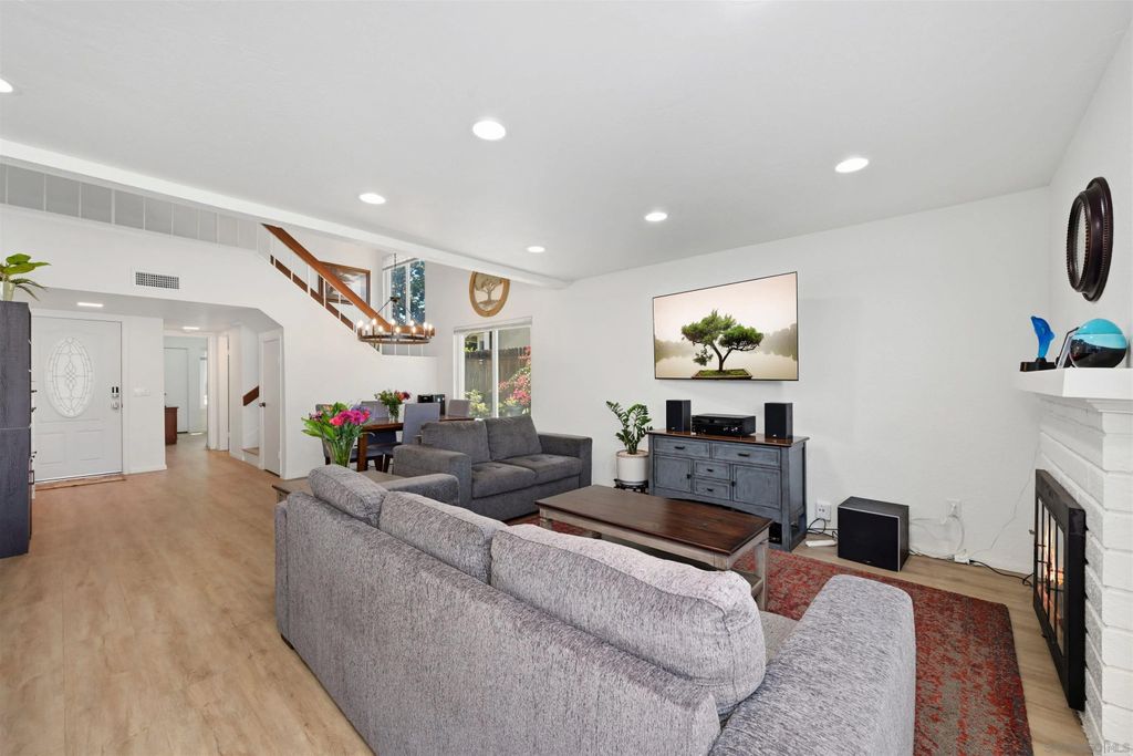 Photo of 7266 Oakham WAY, San Diego, CA 92139 (MLS # 260013433)