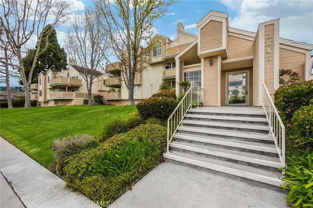 Photo of 3845 Farquhar Ave, Los Alamitos, CA 90720 (MLS # OC26022603)