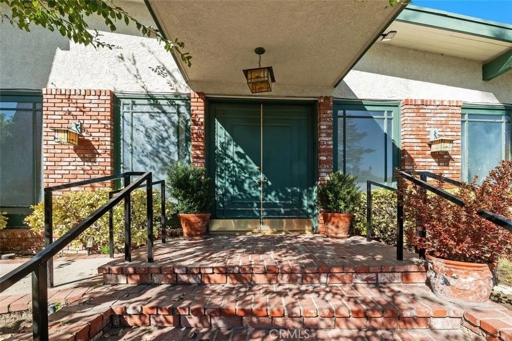 3635 Royal Woods