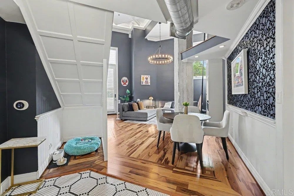 702 Ash Street 105