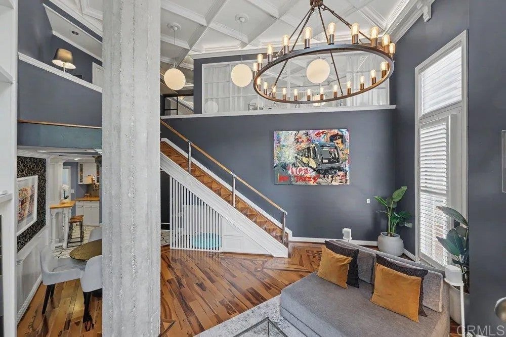702 Ash Street 105