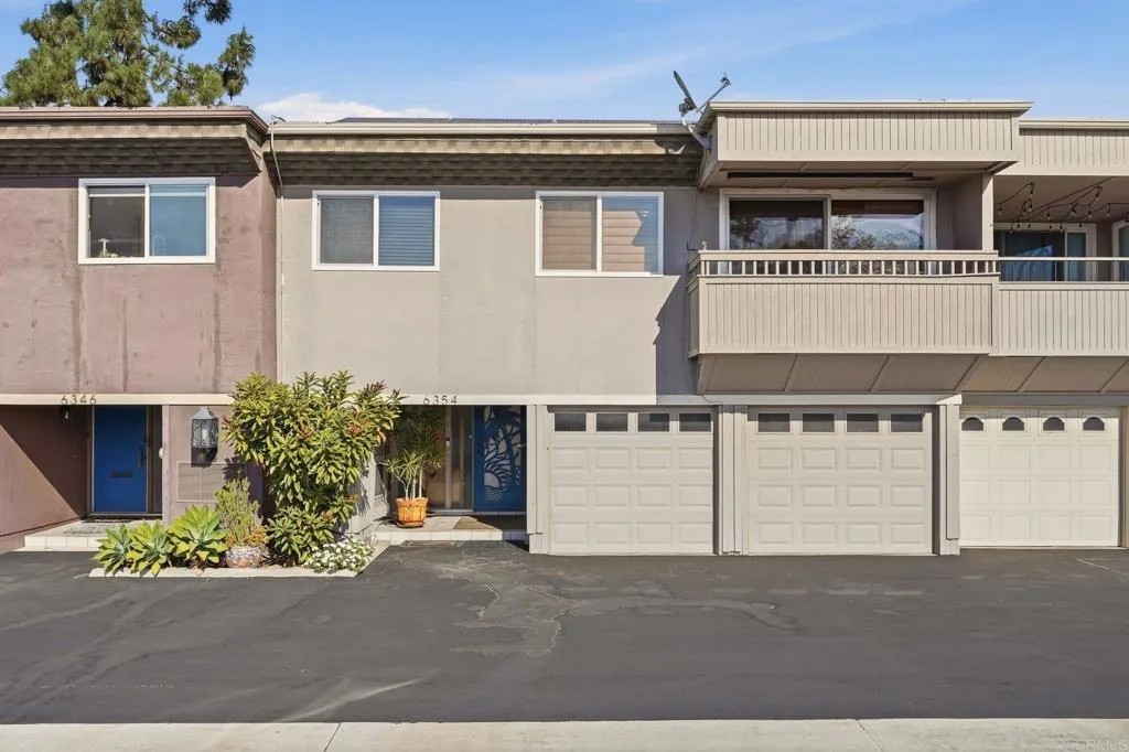 6354 Caminito Basilio