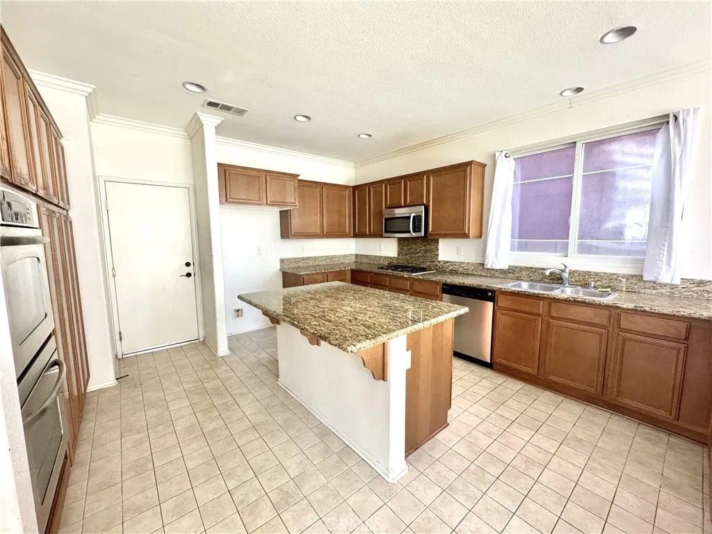 Photo of 43834 Firewood Way, Lancaster, CA 93536 (MLS # SR26043146)