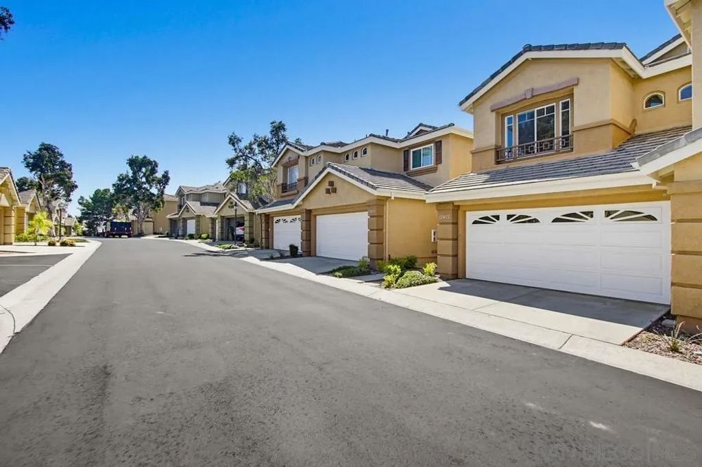 Photo of 12466 Ruette Alliante, San Diego, CA 92130 (MLS # 260007792)
