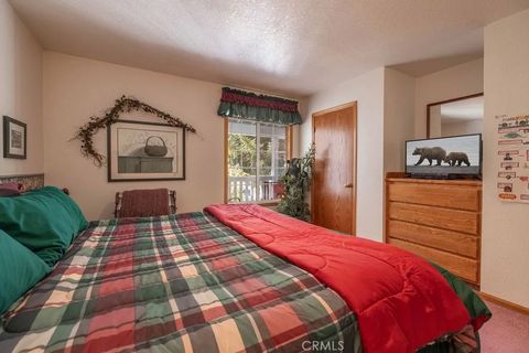 Tiny photo for 351 Feldstrasse Dr, Big Bear, CA 92315 (MLS # PW25246750)