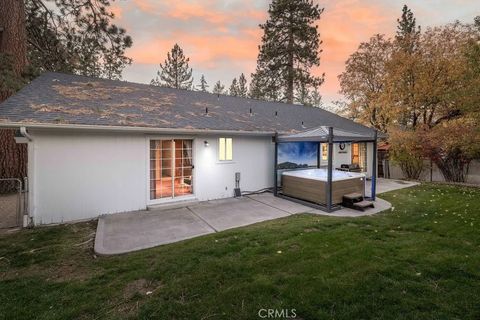 Tiny photo for 351 Feldstrasse Dr, Big Bear, CA 92315 (MLS # PW25246750)