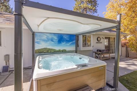 Tiny photo for 351 Feldstrasse Dr, Big Bear, CA 92315 (MLS # PW25246750)