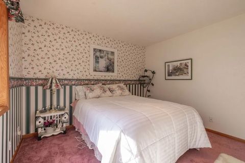 Tiny photo for 351 Feldstrasse Dr, Big Bear, CA 92315 (MLS # PW25246750)