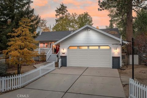 Photo of 351 Feldstrasse Dr, Big Bear, CA 92315 (MLS # PW25246750) Photo of 351 Feldstrasse Dr, Big Bear, CA 92315 (MLS # PW25246750)