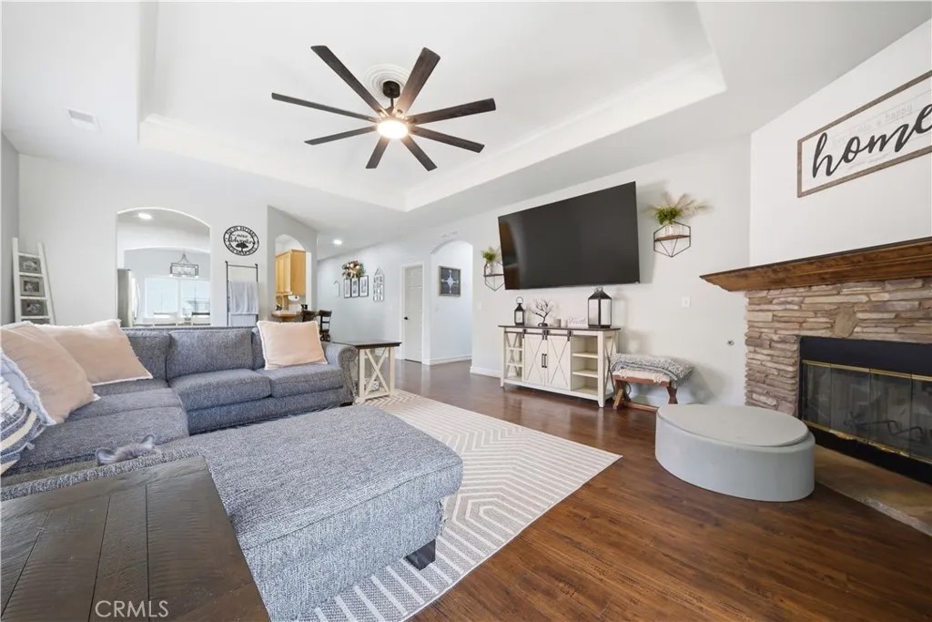 1813 Redwood