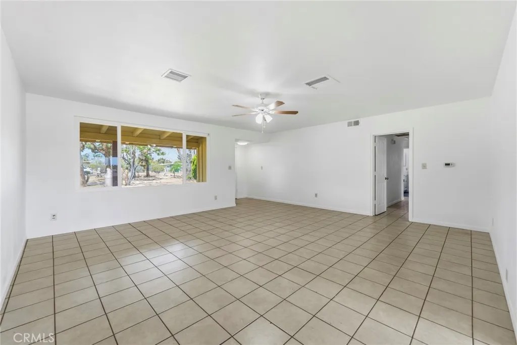 7425 Joshua View