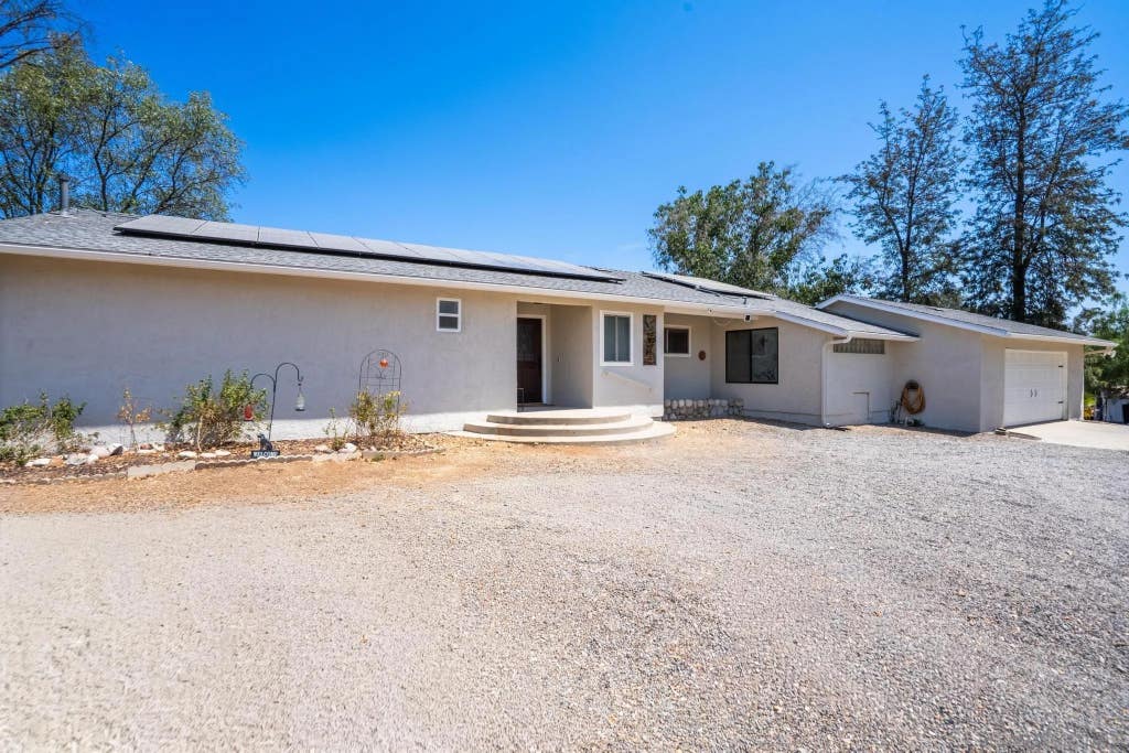 Photo of 2335 Beverly Street, Ramona, CA 92065 (MLS # 260019384)