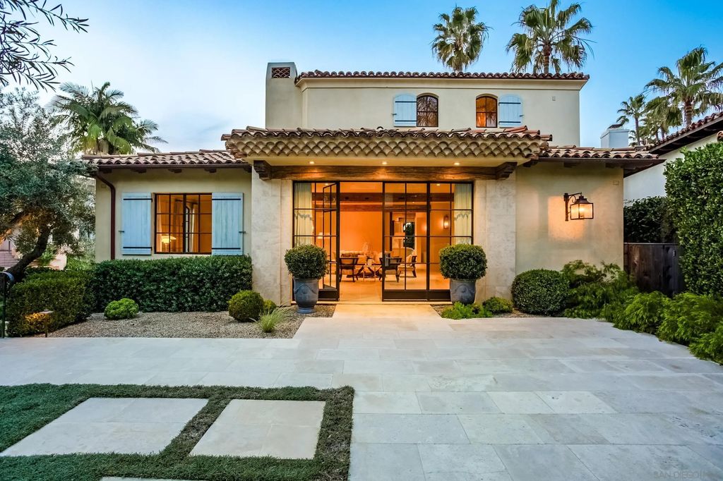 Photo of 1905 Spindrift Dr, La Jolla, CA 92037 (MLS # 2601123)