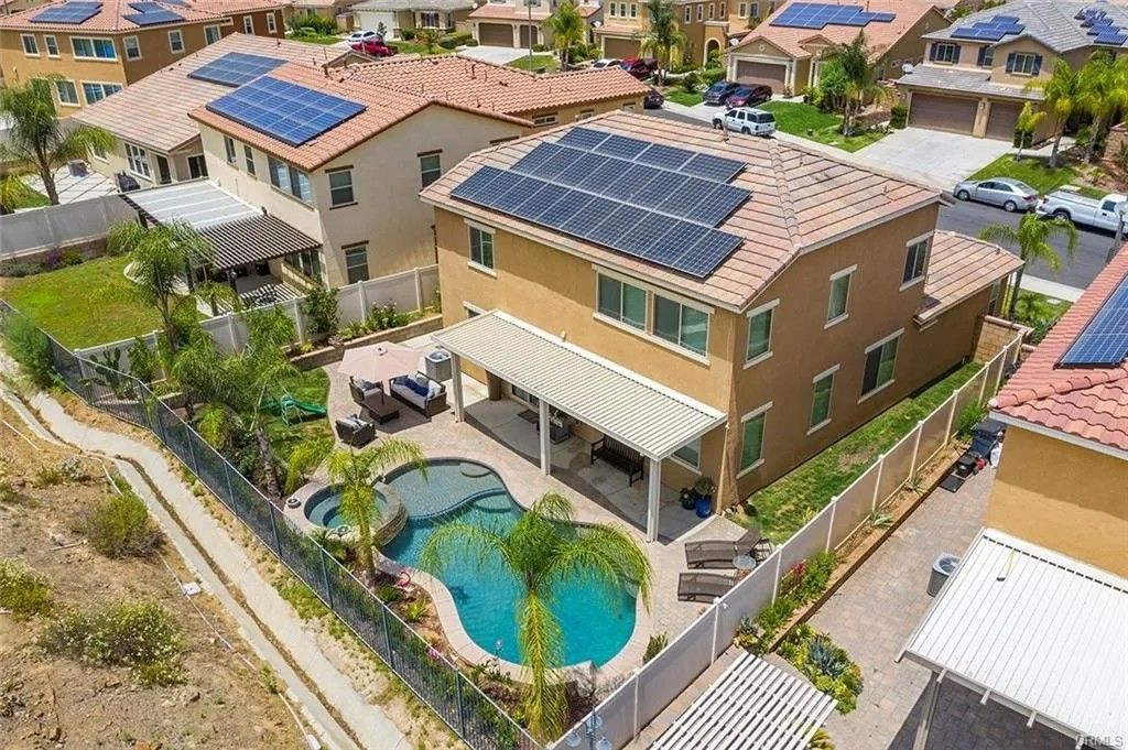 Photo of 36407 Yarrow Court, Lake Elsinore, CA 92532 (MLS # OC26088007)