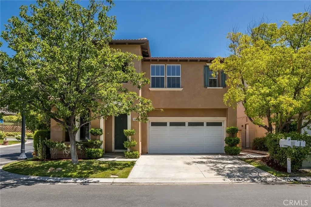 27960 Agapanthus Lane