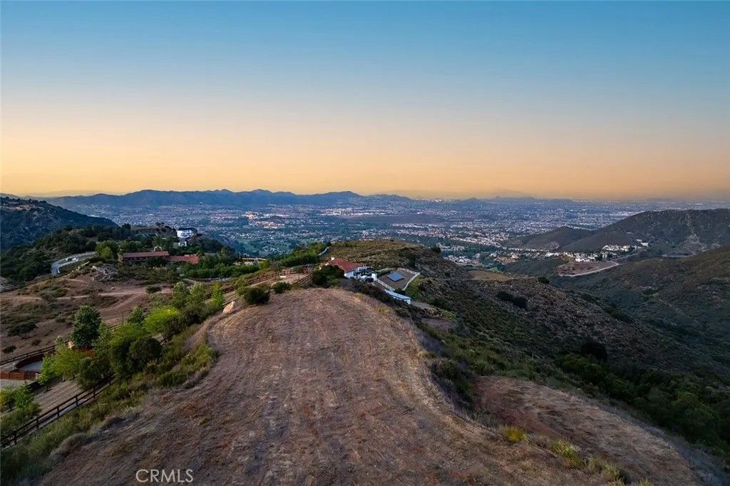 Photo of 0 Via Conteviento, Murrieta, CA 92562 (MLS # SW26022106)