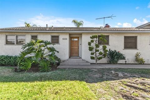 Tiny photo for 13082 Palomar Way, North Tustin, CA 92705 (MLS # NP25244241)