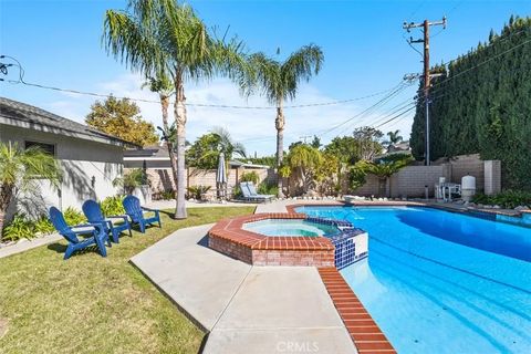Tiny photo for 13082 Palomar Way, North Tustin, CA 92705 (MLS # NP25244241)
