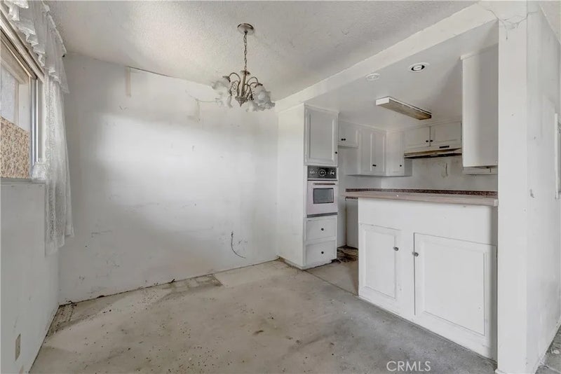 14919 S Normandie 27